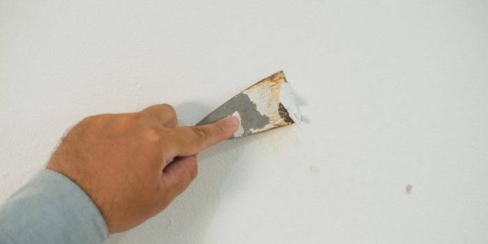 Reboucher un trou dans un mur étape par étape